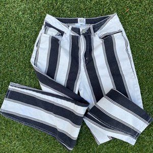 UO BDG High-Waisted Mom Jean Black+White Stripe 27